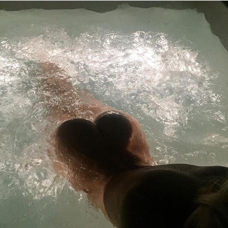 Elena Morali: il suo lato B fa impazzire tutti !